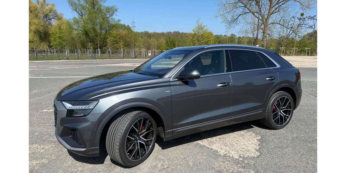 Audi Q8 128.225 km 52.999 &euro; Braunschweig, Stadt 38106