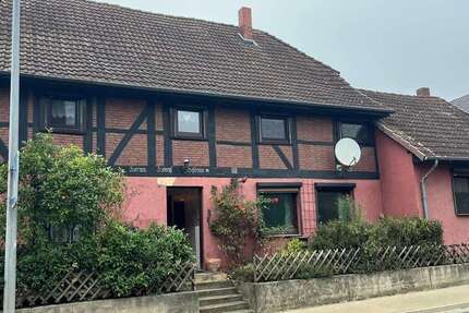 Haus Cremlingen - 8 Zimmer, 188 m&sup2;, 159.000&euro; | Angebot:26838098