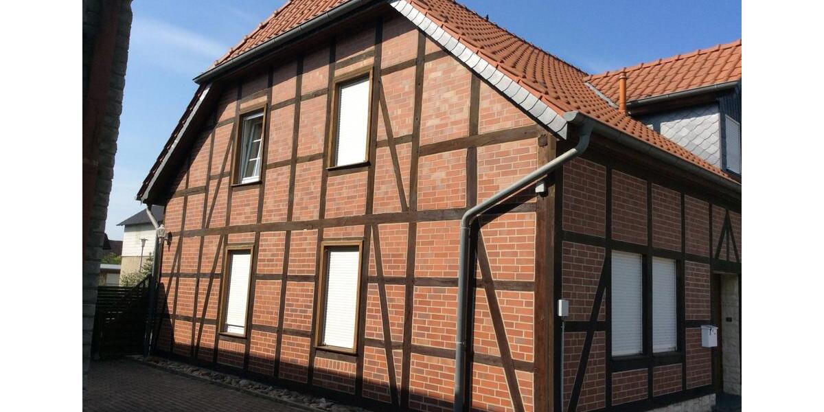 Dachgeschoßwohnung Rühen - 3 Zimmer, 68 m&sup2;, 550&euro; | Angebot:24751427