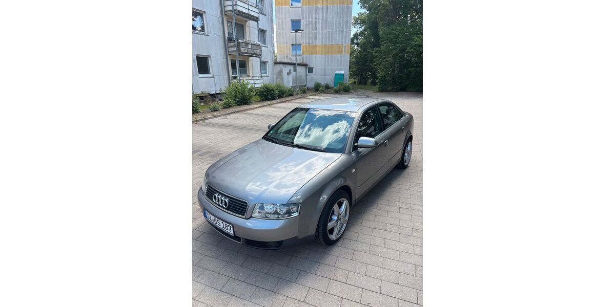 Audi A4 327.000 km 2.800 &euro; Wolfsburg 38440