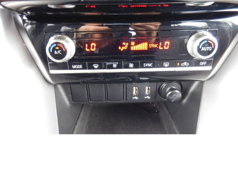 Eclipse Cross PLUG-IN Benzin/Elektro HYBRID Navi