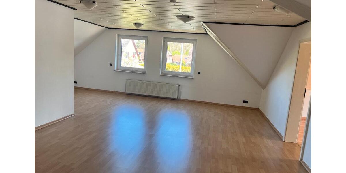 Etagenwohnung Wolfsburg - 4 Zimmer, 107 m&sup2;, 890&euro; | Angebot:26255723
