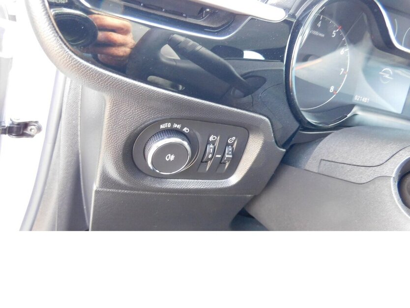 Opel Corsa F 1.2 Edition TSI 4Trg Radio Klima Navi 21.500 km 12.990 € Vordorf 38533