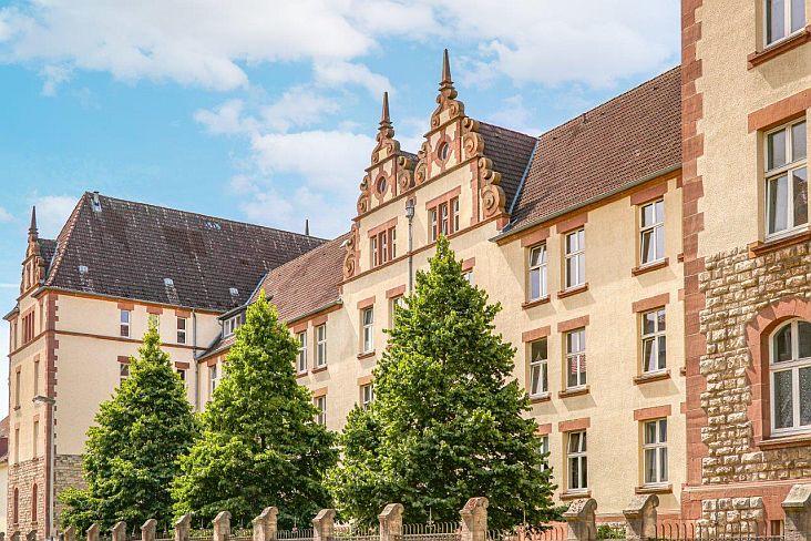 WG geeignet - frisch renovierte Studentenwohnung in Nähe der TU 2 zimmer