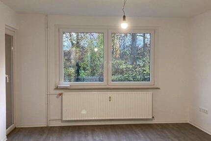 Hier zieh ich ein, in mein neues Heim! zimmer