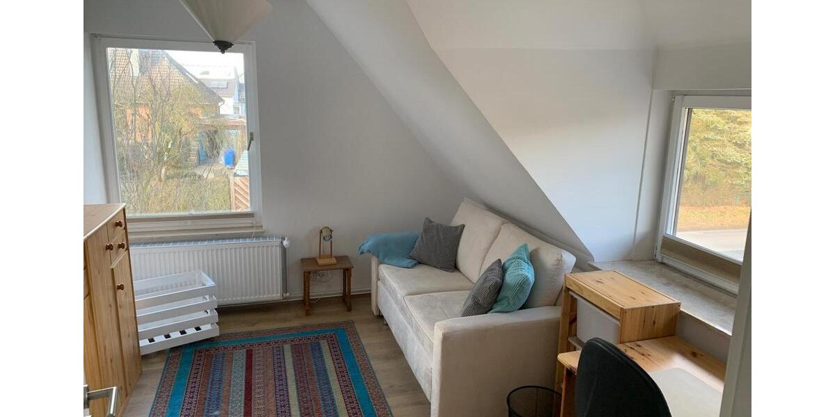 Dachgeschoßwohnung Jembke - 3.5 Zimmer, 120 m&sup2;, 950&euro; | Angebot:24465385