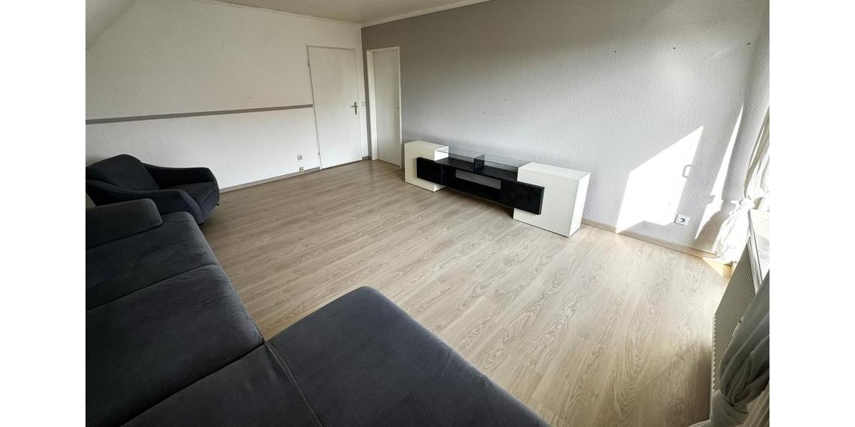 Dachgeschoßwohnung Jembke - 3 Zimmer, 88 m&sup2;, 920&euro; | Angebot:26591214