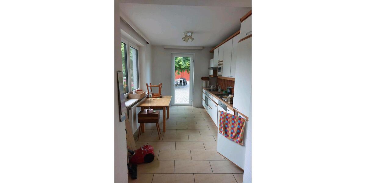 Erdgeschoßwohnung Wolfsburg Ehmen - 6 Zimmer, 164 m&sup2;, 400.000&euro; | Angebot:27083791