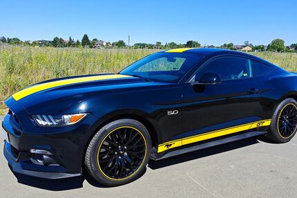Ford Mustang 69.000 km 30.600 € Braunschweig 38106
