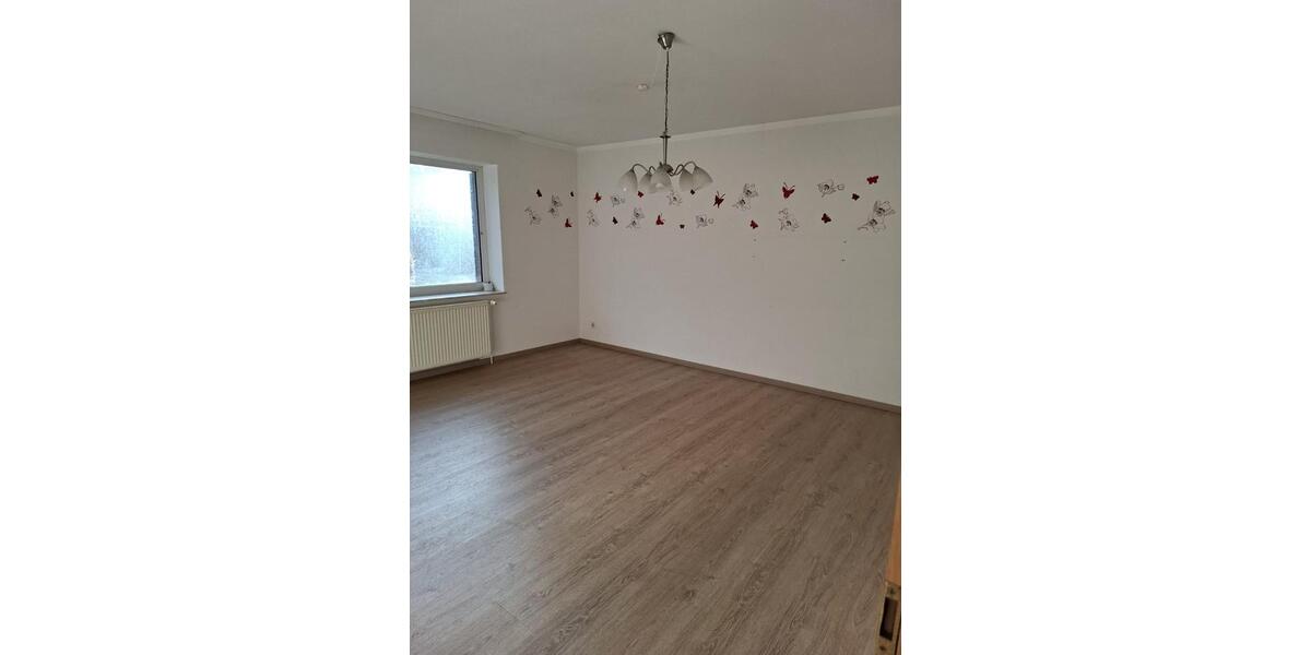 Erdgeschoßwohnung Jembke - 4 Zimmer, 90 m&sup2;, 800&euro; | Angebot:24715512