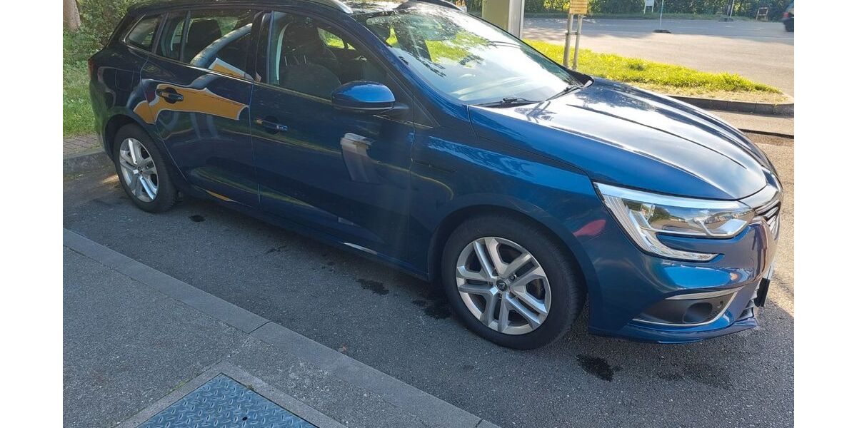 Renault Megane 70.000 km 14.199 € Braunschweig 38112