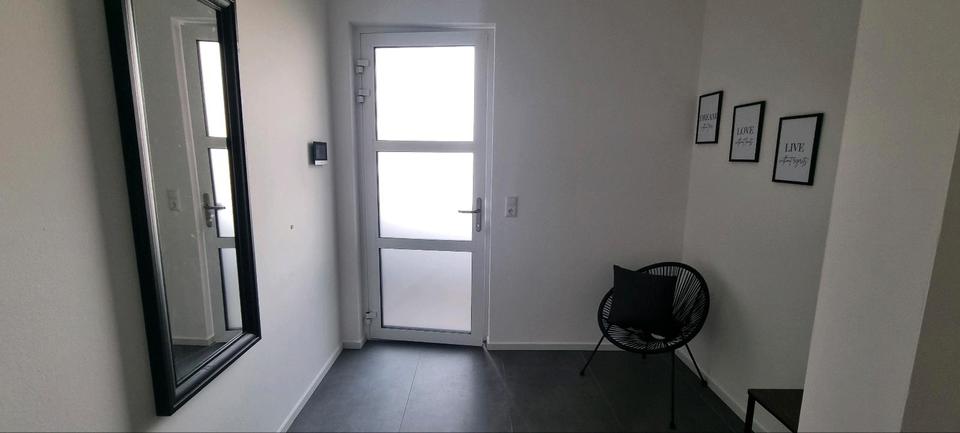 Etagenwohnung Rühen - 2 Zimmer, 63 m&sup2;, 800&euro; | Angebot:26227080