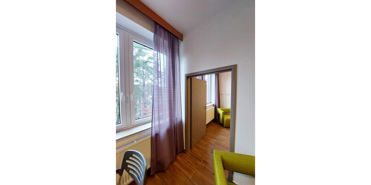 Gemütliche Wohnung mit Küche und Schlafzimmer. 1 zimmer