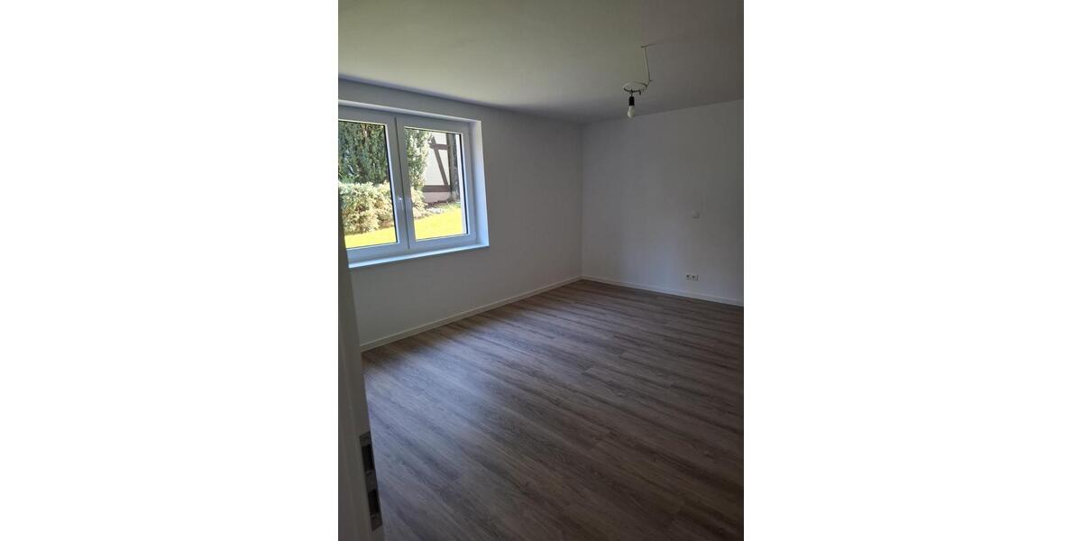 Etagenwohnung Braunschweig Lehndorf-Watenbüttel - 4 Zimmer, 126 m&sup2;, 1.450&euro; | Angebot:26313174