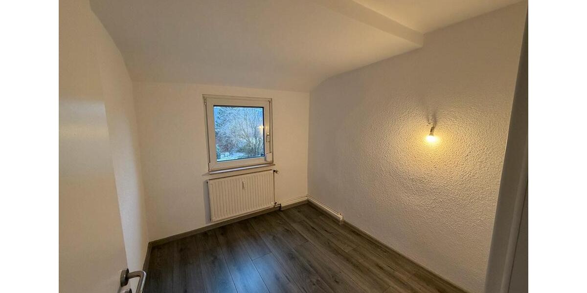 Doppelhaushälfte Braunschweig Wabe-Schunter-Beberbach - 3 Zimmer, 90 m&sup2;, 1.500&euro; | Angebot:26143030