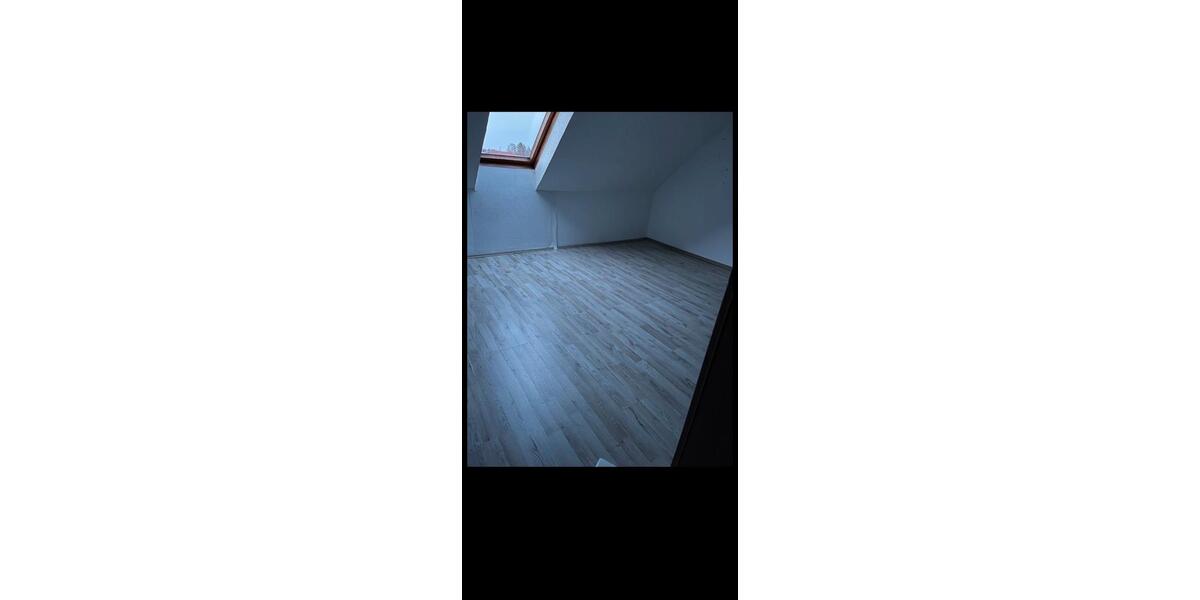 Mehrfamilienhaus, Wohnhaus Wolsdorf - 8 Zimmer, 150 m&sup2;, 128.000&euro; | Angebot:26713759