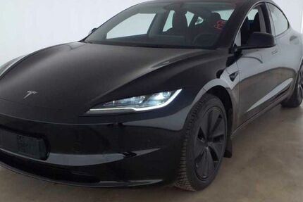 Tesla Model 3 35.000 km 40.890 € Helmstedt 38350