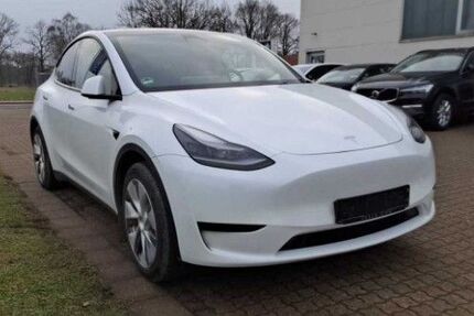 Tesla Model Y 42.000 km 37.970 &euro; Helmstedt 38350
