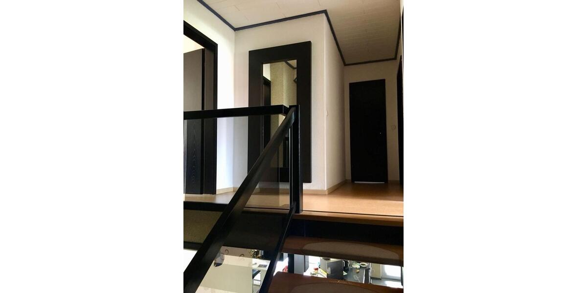 Haus mit moderner Küche, Kamin und bodentiefen Fenstern – sofort bezugsfertig! 6 zimmer