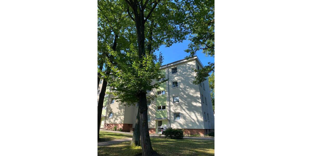 Schöne 2-Zimmer-Hochparterre-Wohnung mit EBK im Grünen 2 zimmer