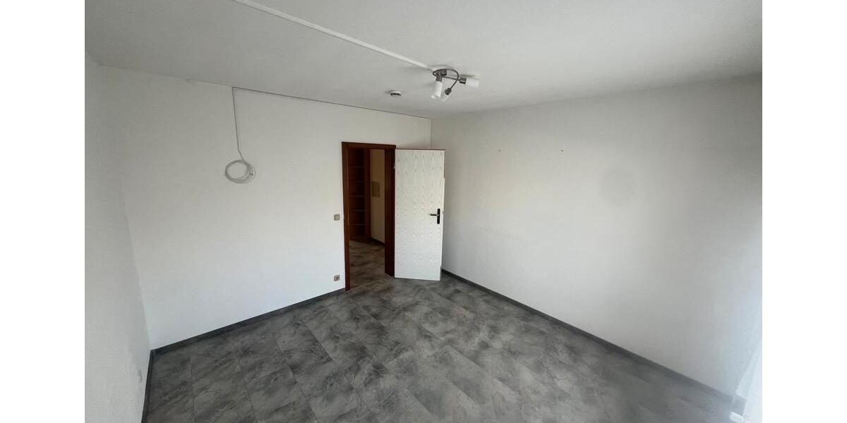 Erdgeschoßwohnung Wolfsburg Detmerode - 3 Zimmer, 75 m&sup2;, 180.000&euro; | Angebot:26174015