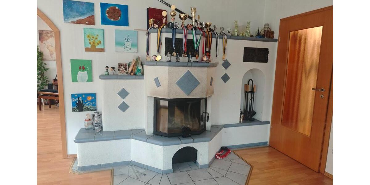 Erdgeschoßwohnung Wolfsburg Ehmen - 7 Zimmer, 200 m&sup2;, 1.250&euro; | Angebot:26154415