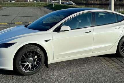 Tesla Model 3 26.000 km 43.900 &euro; Wolfsburg, Stadt 38442