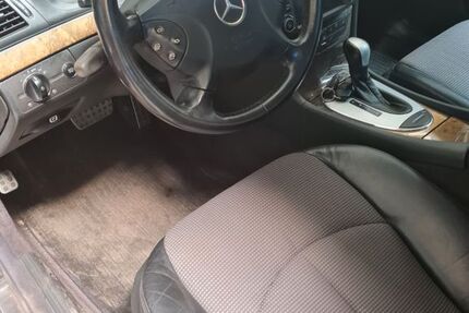 Mercedes-Benz 220 425.000 km 3.000 &euro; Meinersen 38536