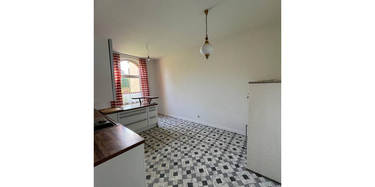 Etagenwohnung Helmstedt - 4 Zimmer, 120 m&sup2;, 850&euro; | Angebot:26684605