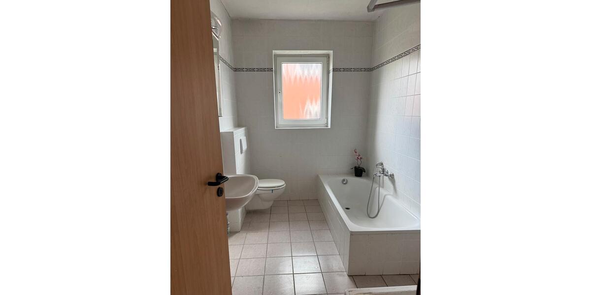 Bungalow Rühen - 6 Zimmer, 200 m&sup2;, 220.000&euro; | Angebot:26872052