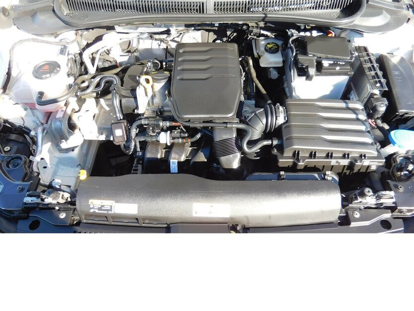 VW Polo 1.0 Life MPI BMT 4Trg Klima Navi LED 27.000 km 14.990 € Vordorf 38533