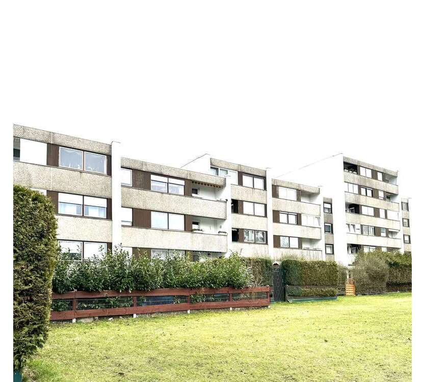 Wohnung zum Kaufen in Wolfsburg 145.000 € 90 m²