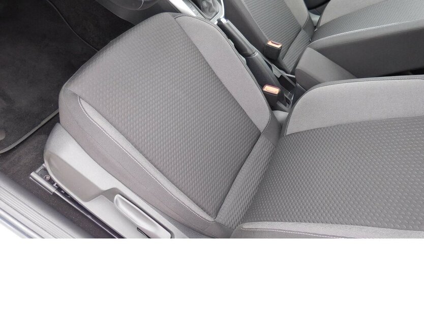 VW Polo 1.0 Life MPI BMT 4Trg Klima Navi LED 21.400 km 14.990 € Vordorf 38533