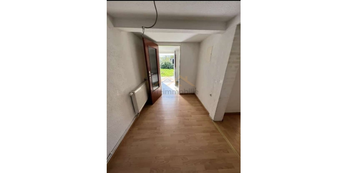 Mehrfamilenhaus mit 5 Wohnungen, mit Potenzial zur Aufteilung - Mehrfamilienhaus, Wohnhaus Lehre Helmstedt | Angebot:23765425