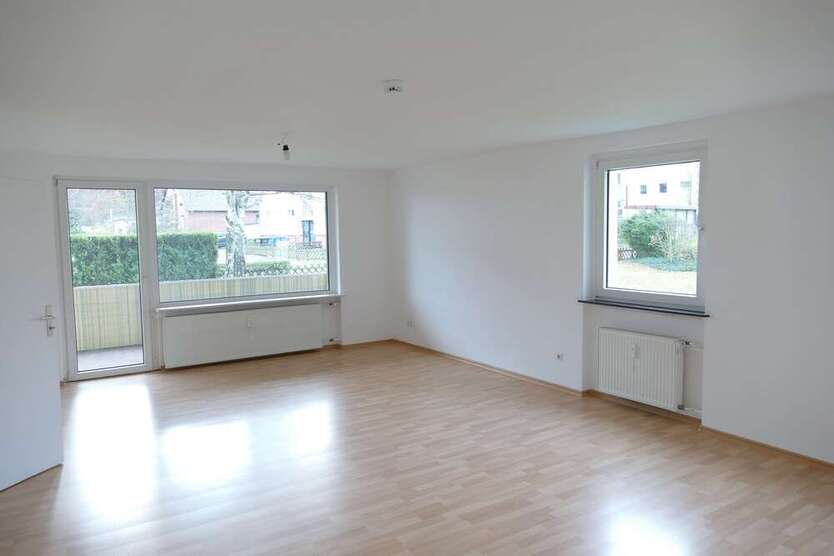 Wohnung zum Mieten in Flechtorf 620 € 108 m²