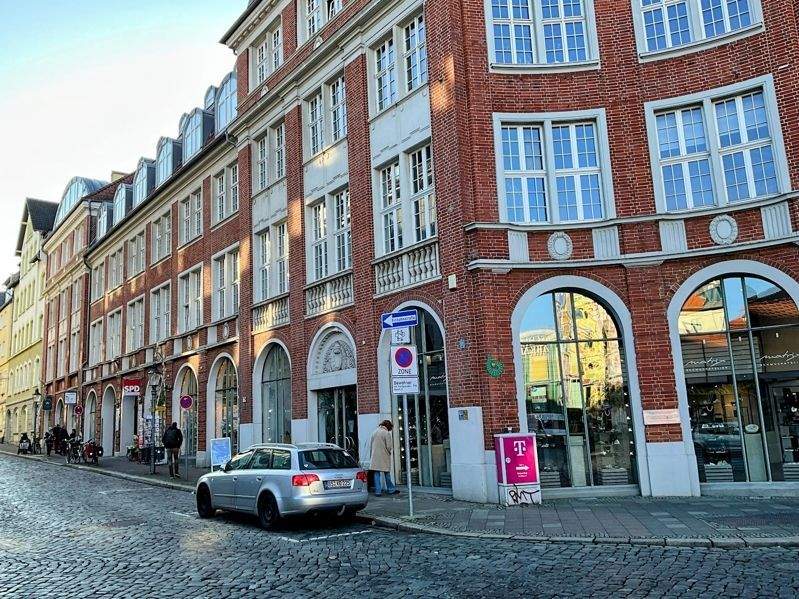 2-Zimmer Dachgeschosswohnung im Magniviertel 2 zimmer