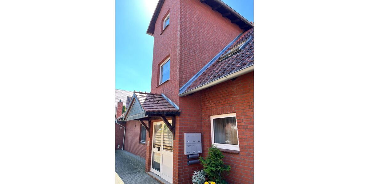 Dachgeschoßwohnung Rötgesbüttel - 1.5 Zimmer, 45 m&sup2;, 325&euro; | Angebot:26704846