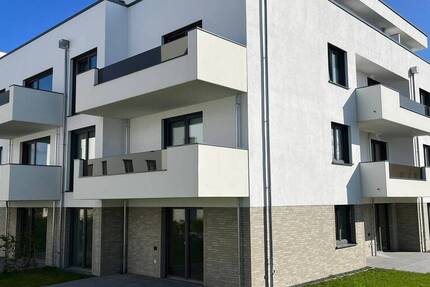 Stabile Seitenlage: Wohnung, Garten in L-Form und zwei Terrassen! 3 zimmer