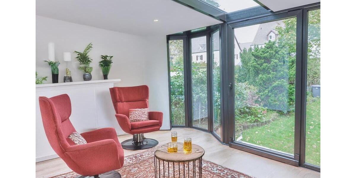 S C H I L L E R T E I C H: REIHENMITTELHAUS FÜR KLEINE FAMILIEN 5 zimmer