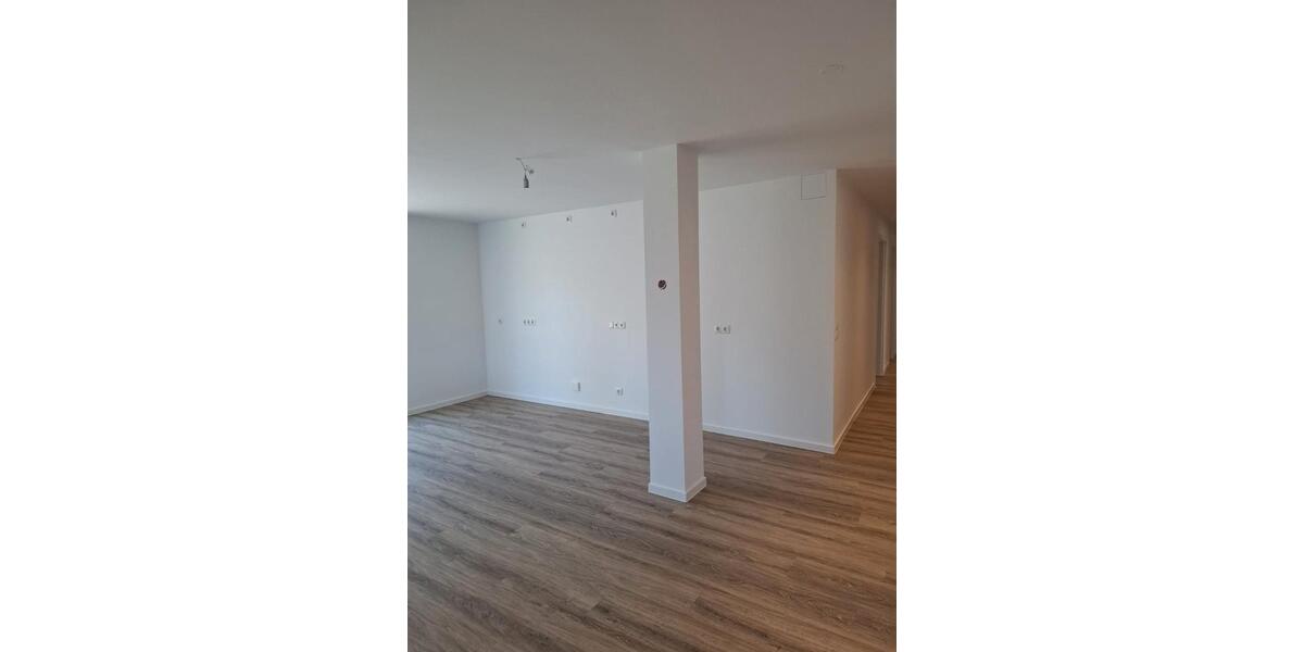 Etagenwohnung Braunschweig Lehndorf-Watenbüttel - 4 Zimmer, 126 m&sup2;, 1.450&euro; | Angebot:26313174