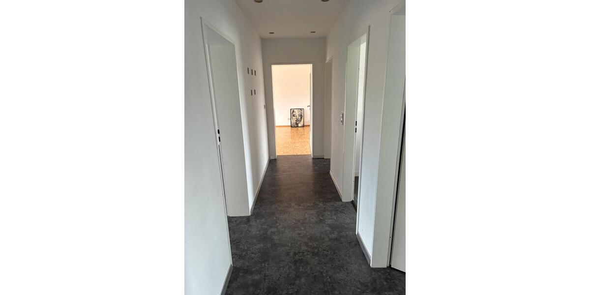 Dachgeschoßwohnung Braunschweig Wabe-Schunter-Beberbach - 4 Zimmer, 91 m&sup2;, 890&euro; | Angebot:26649951