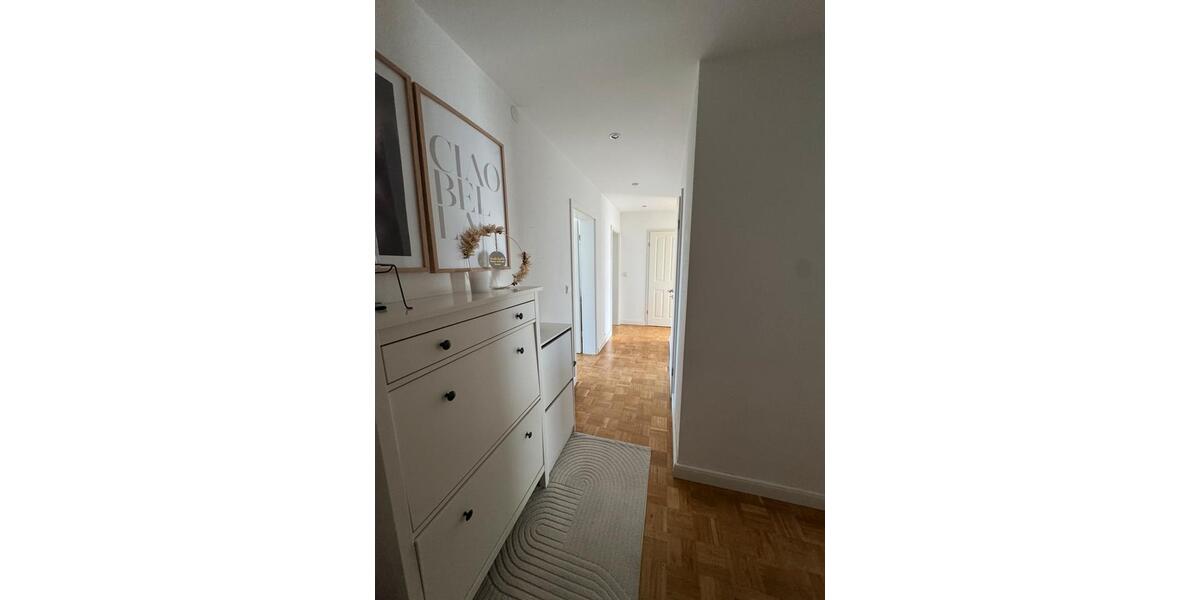 Etagenwohnung Wolfsburg - 3 Zimmer, 83 m&sup2;, 830&euro; | Angebot:26126291