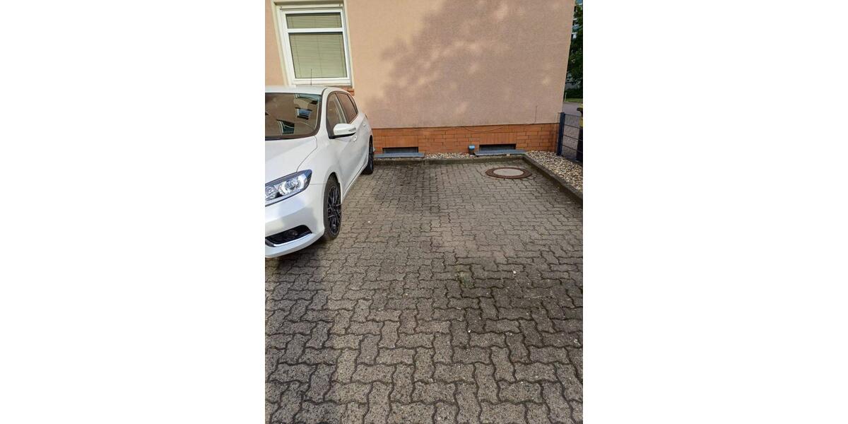 Parkplatz (Stellplatz), Viewegsgarten, direkt am Bahnhof zimmer