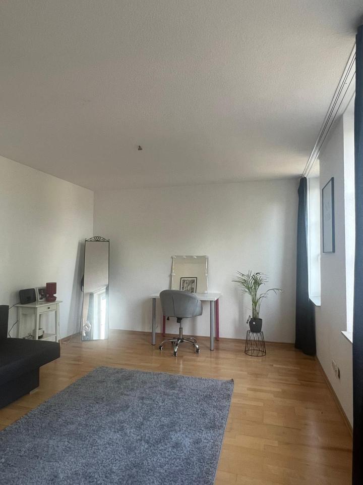 Helle 1 Zimmer Wohnung im Herzen von Isenbüttel