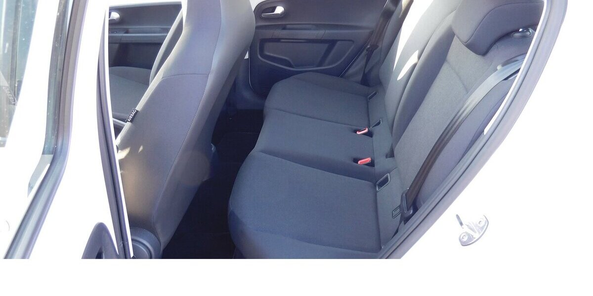 VW up! 1.0 Move MPI BMT 4Trg Klima Radio 27.100 km 11.990 &euro; Vordorf 38533