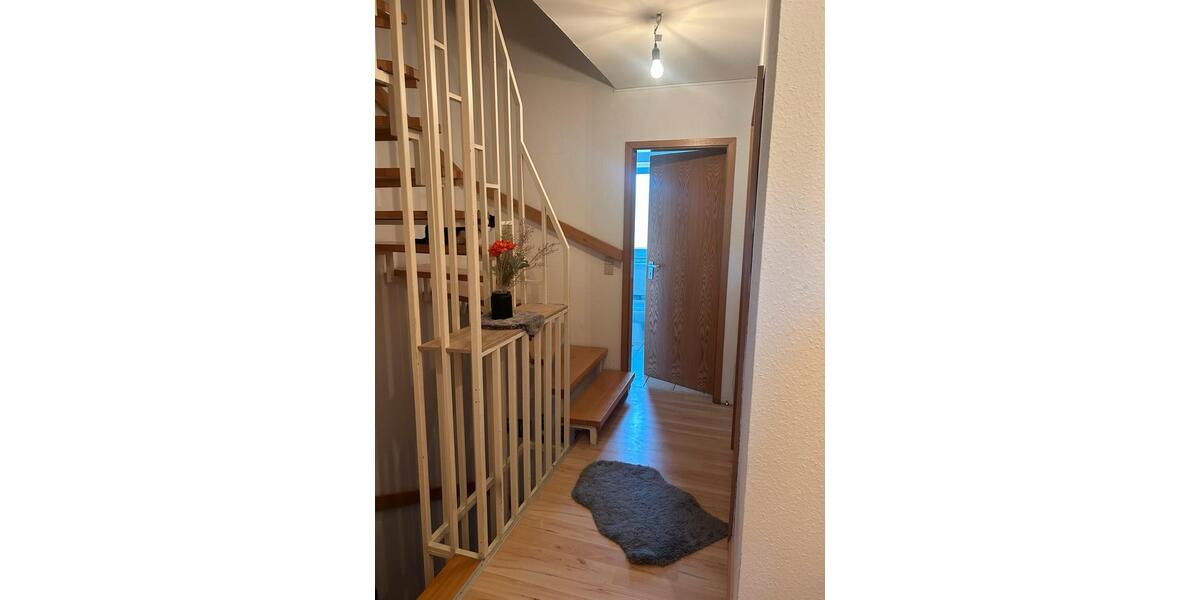 Etagenwohnung Wolfsburg Almke - 4 Zimmer, 108 m&sup2;, 990&euro; | Angebot:26408223