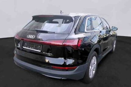 Audi e-tron 2.500 km 34.970 &euro; Helmstedt 38350