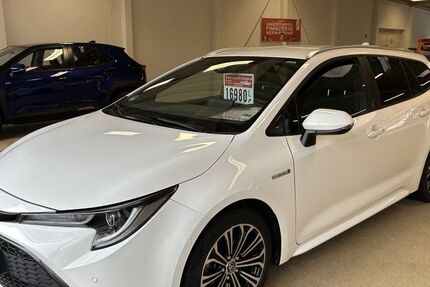 Toyota Corolla 110.645 km 16.980 &euro; Sassenburg / Neudorf- Pl 38524
