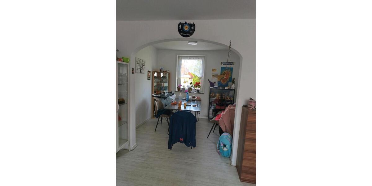 Etagenwohnung Vordorf - 4.5 Zimmer, 90 m&sup2;, 900&euro; | Angebot:26338153