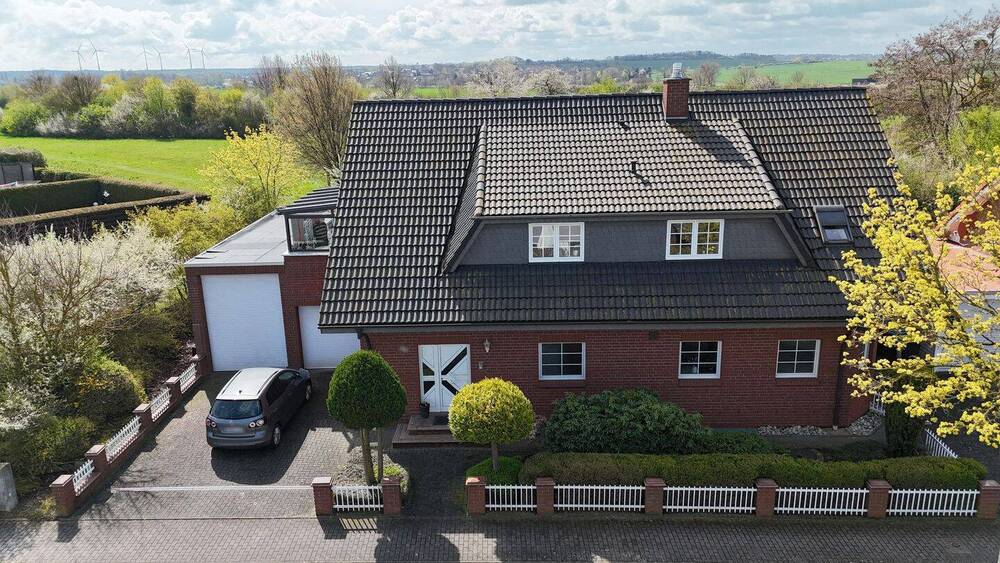 Mehrfamilienhaus, Wohnhaus Wolfsburg Reislingen - 6 Zimmer, 218 m&sup2;, 398.000&euro; | Angebot:26360202